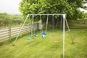 Barnsdale Cottage - children's playarea